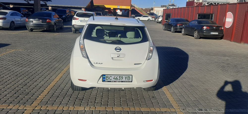 Nissan Leaf 2014 рік