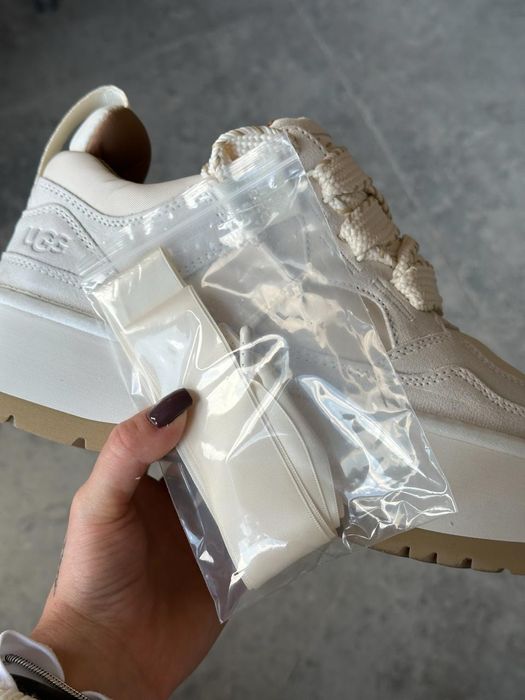 Угги жіночі UGG Astromel Jasmine (термо)(білі,чорні,коричневі,рожеві)