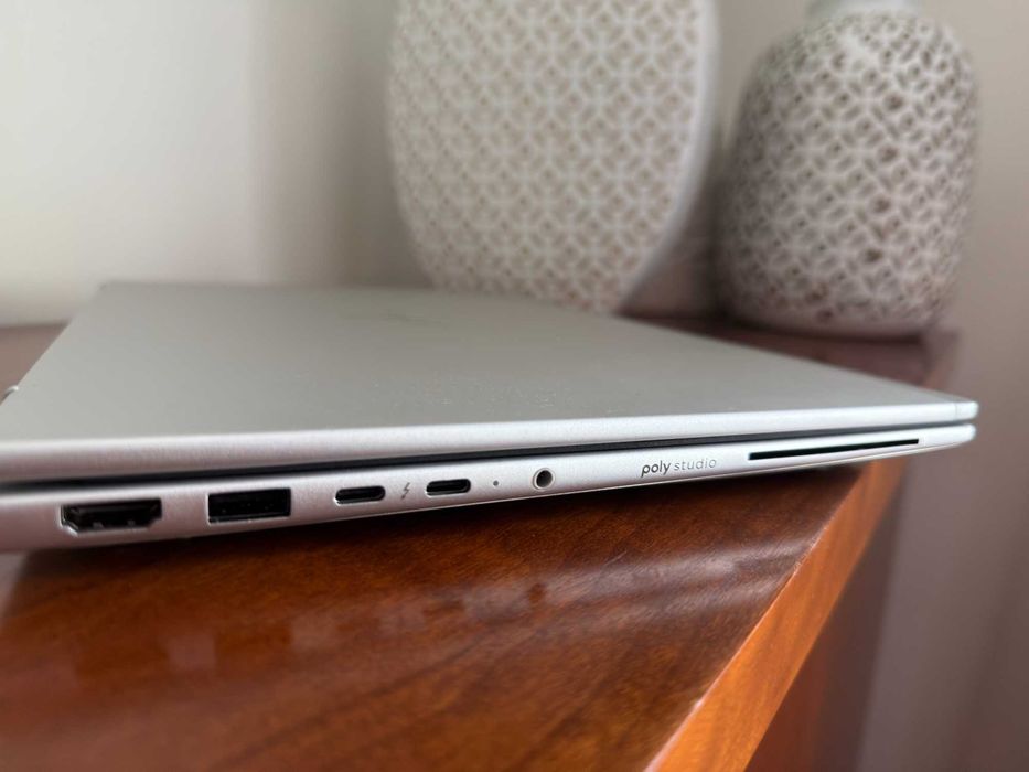 HP Elitebook 6 G1a AI|Ryzen AI 5 PRO 340|24G|512G|Radeon 4Gb|Garantia