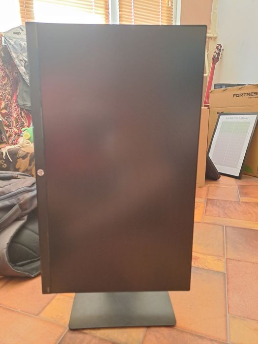 Монитор HP диагональ 24" 144 герца.