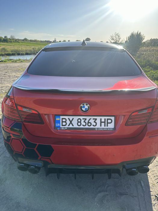 BMW F10 4.4 I s63 м комплектація