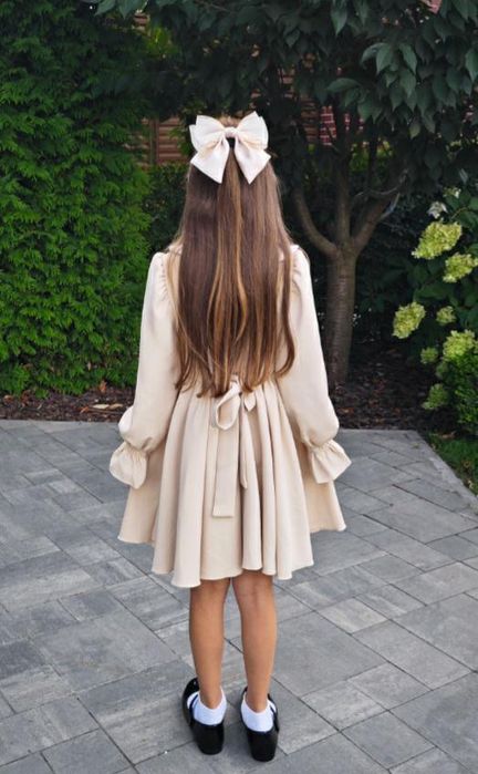 Фактично нова сукня 134-140 р (одягали раз)