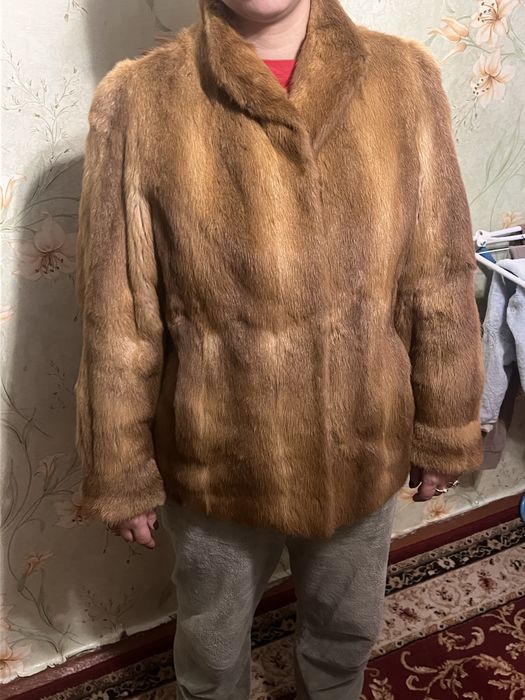 продам натуральную шубу из лисы
