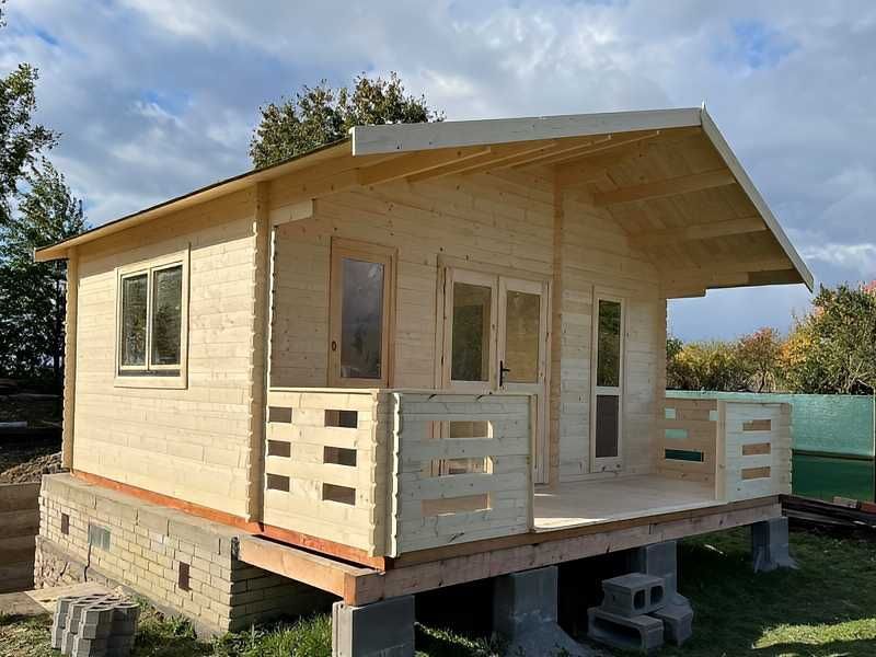 DOMEK ANIA Letniskowy 5x5,9m BAL 44mm z Tarasem PROJEKT NA WYMIAR