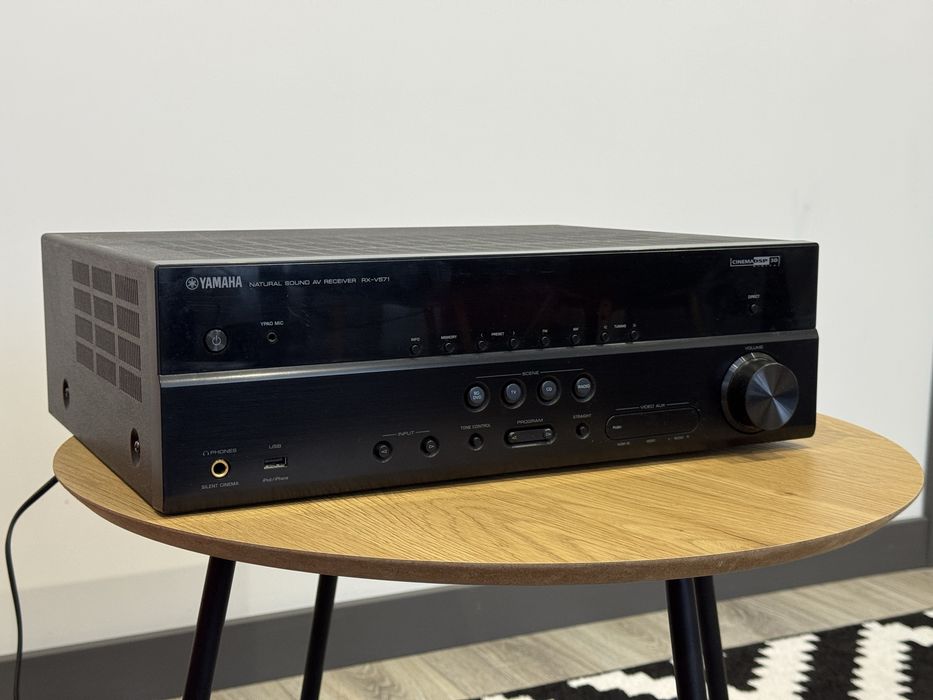 Ресивер Yamaha RX-V571