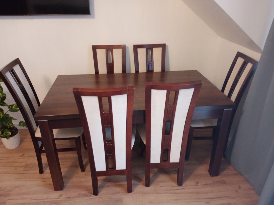 Stół i 6 krzeseł