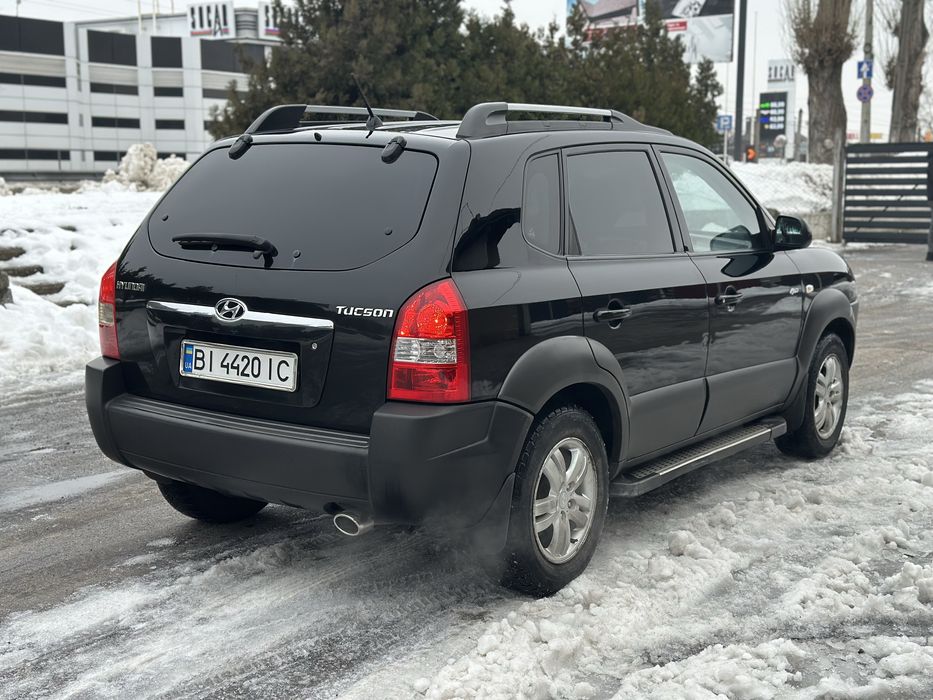 Hyundai Tucson Автомат Газ Полный привод