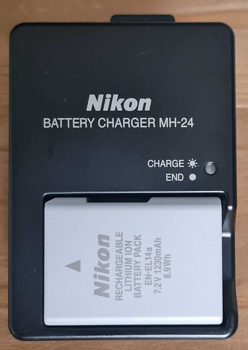 Aparat NIKON D5600 + Obiektyw 18-105 VR kit - stan idealny