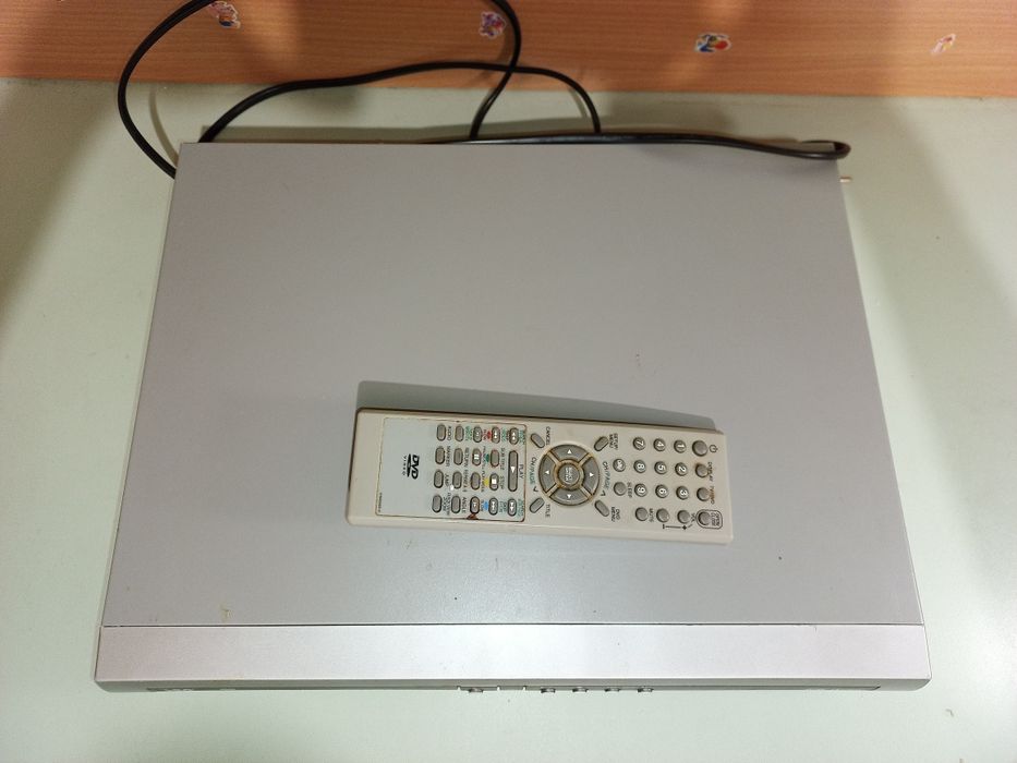 Продам б/в Pioneer Dvd player DV-5600k