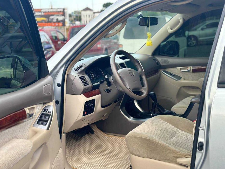 Toyota Land Cruiser Prado 120 2004 год 2.7 л (бензин/газ)