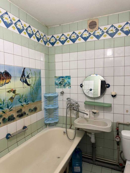 1к! квартира, Сади 2, 2/5 поверх, 37 м2, чешка в цеглі, житловий стан!