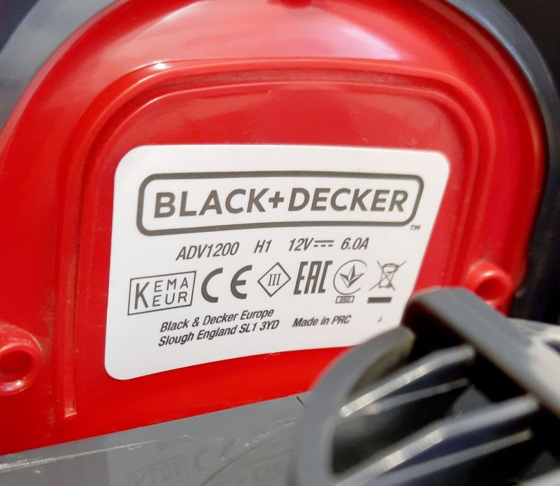 Samochodowy odkurzacz Black + Decker