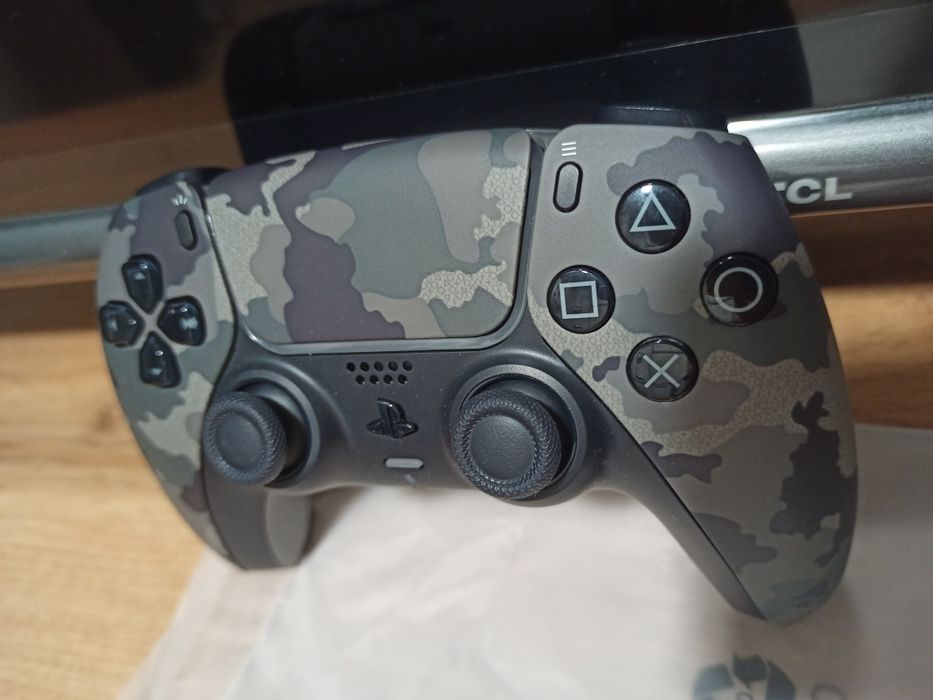 Джойстик ПС5. V2.  оригинал практически новый , цвет очень красивый!