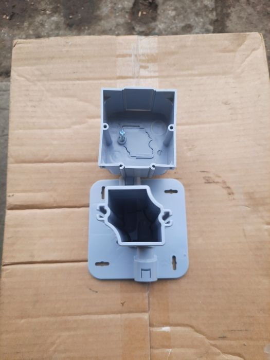 Puszka elektryczna elewacyjna 1 szt.