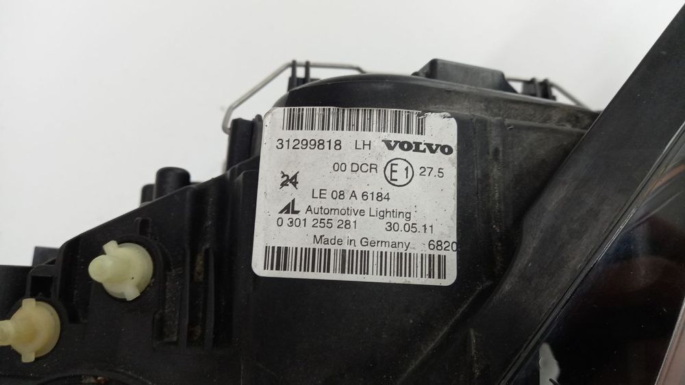Фара левая Volvo C30 xenon 2010-2012 31299818
