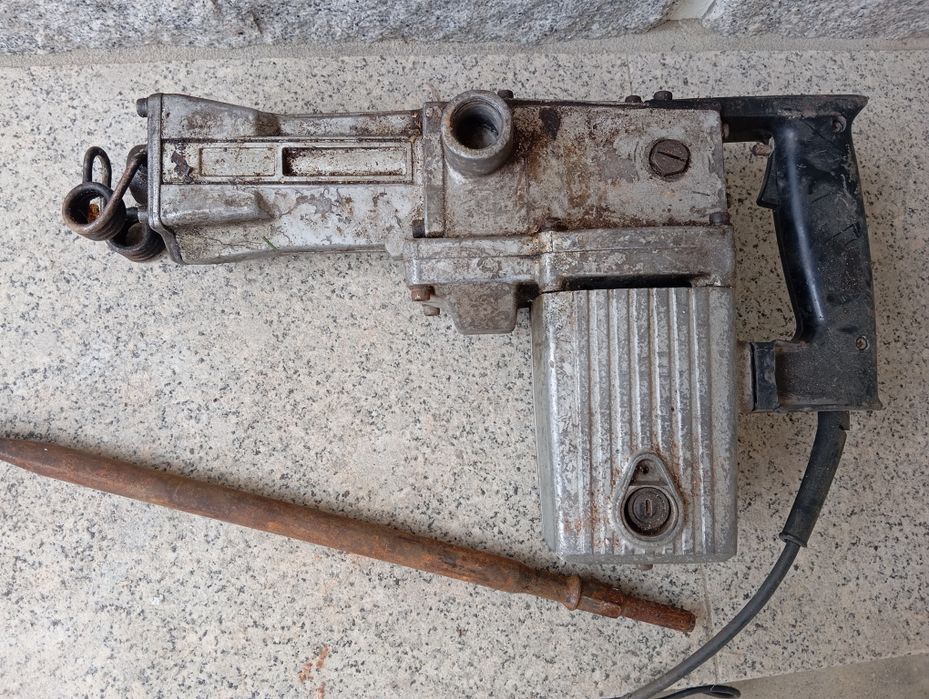 Martelo demolidor Ryobi
