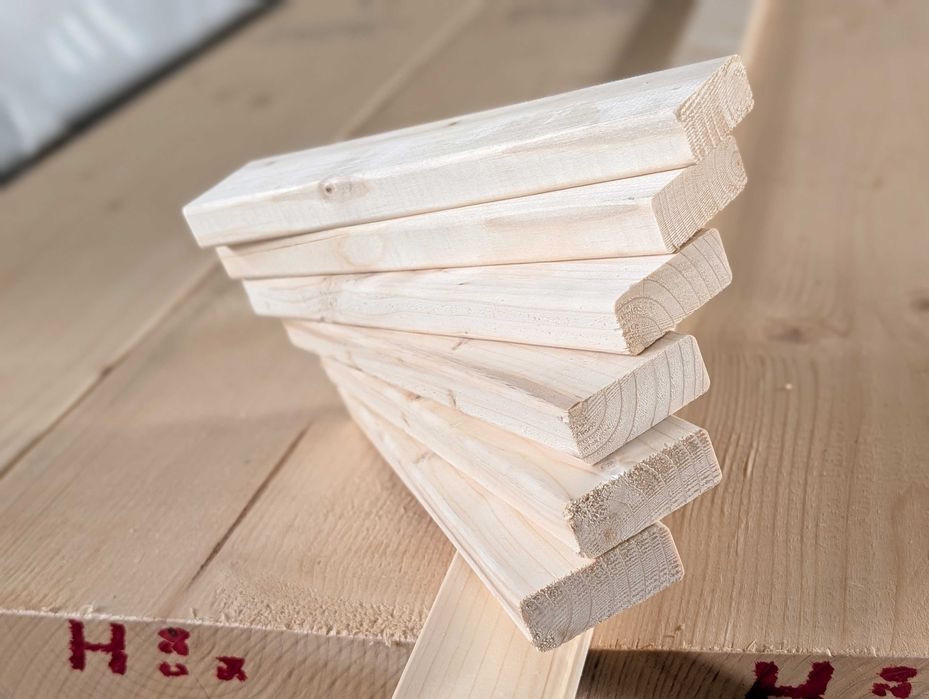 Drewno konstrukcyjne C24 KVH BSH deski boazeria elewacja taras krokwie