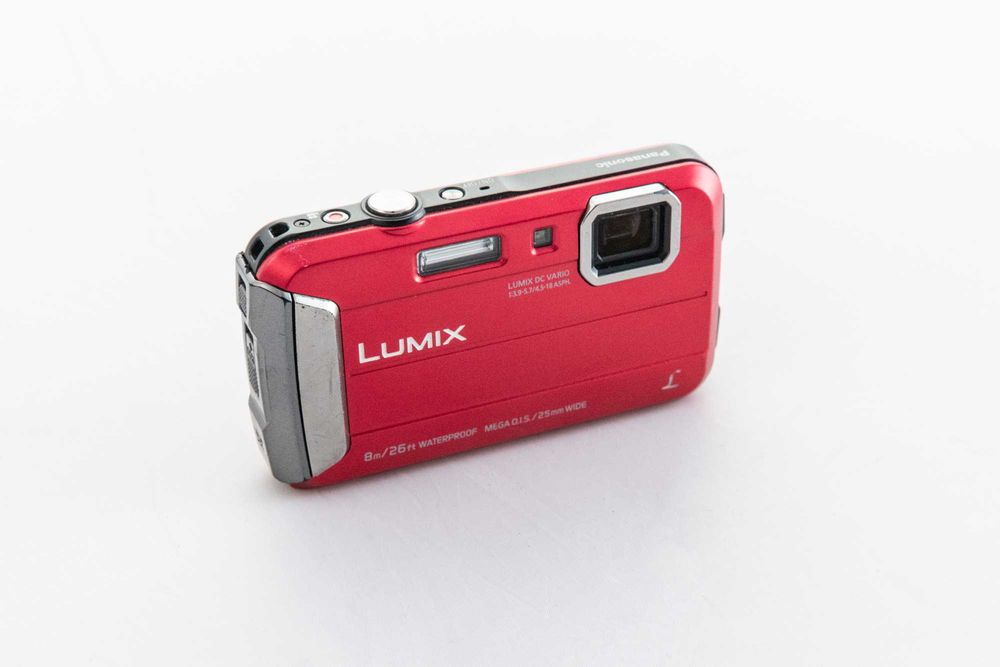 Aparat cyfrowy Panasonic LUMIX DMC-FT30 czerwony