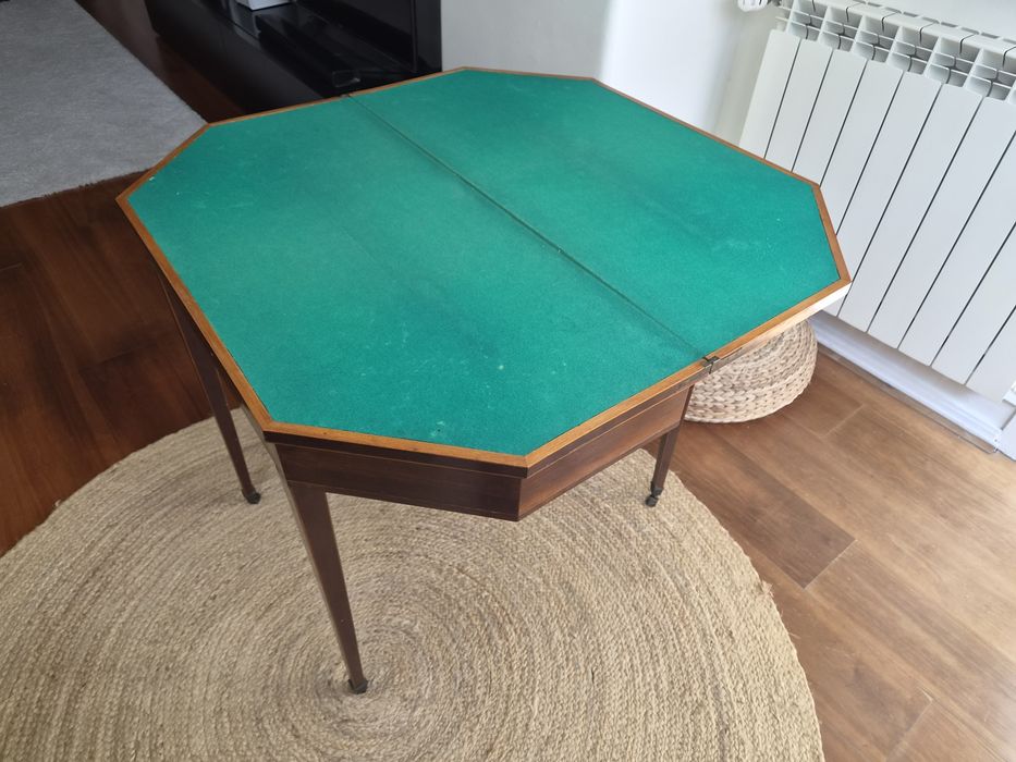 Mesa de jogo século XVIII