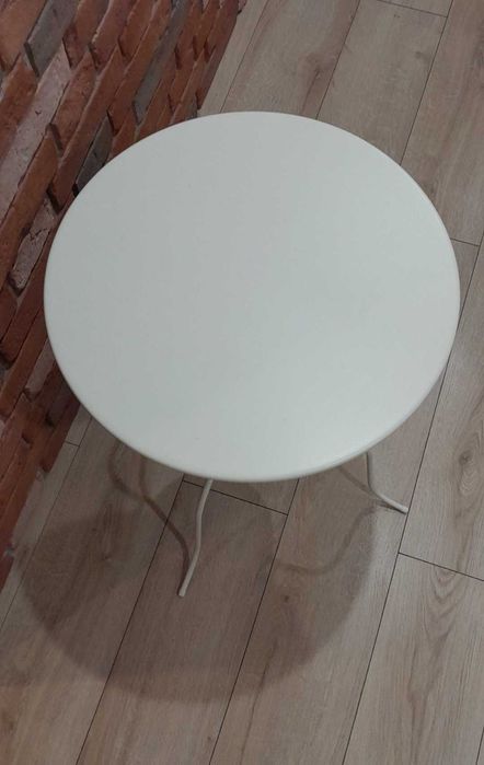 Stolik okrągły metalowy ikea
