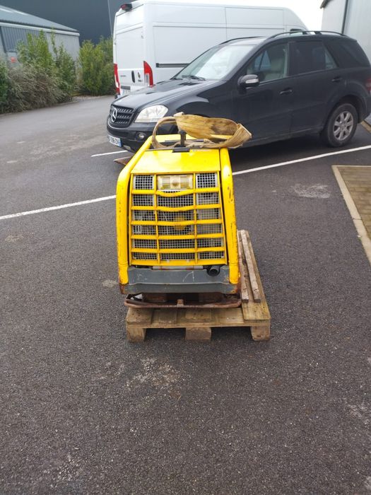 Vendo Placa compactadora Wacker Neuson DPU 80r