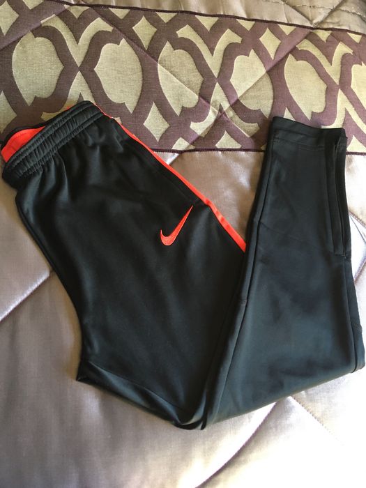 Calças Nike menino