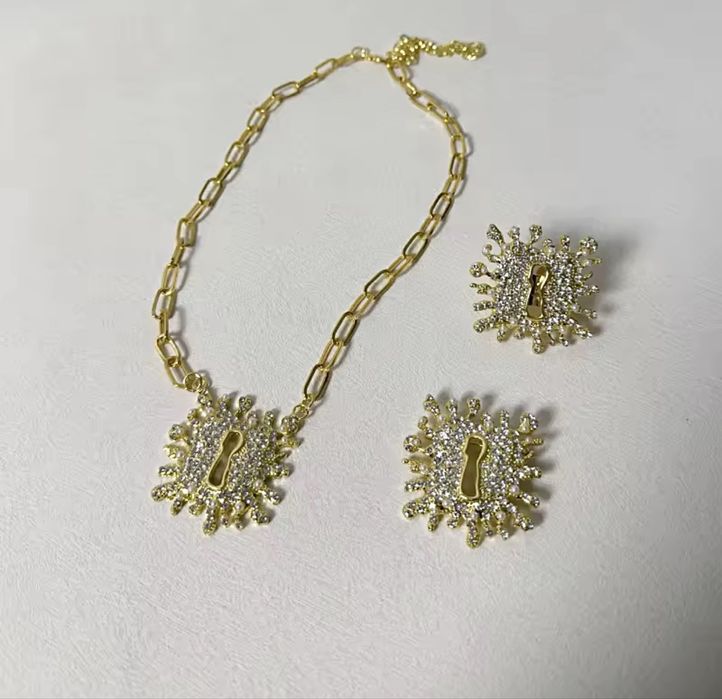 Набір сережки та кольє Schiaparelli трендове з камінцями