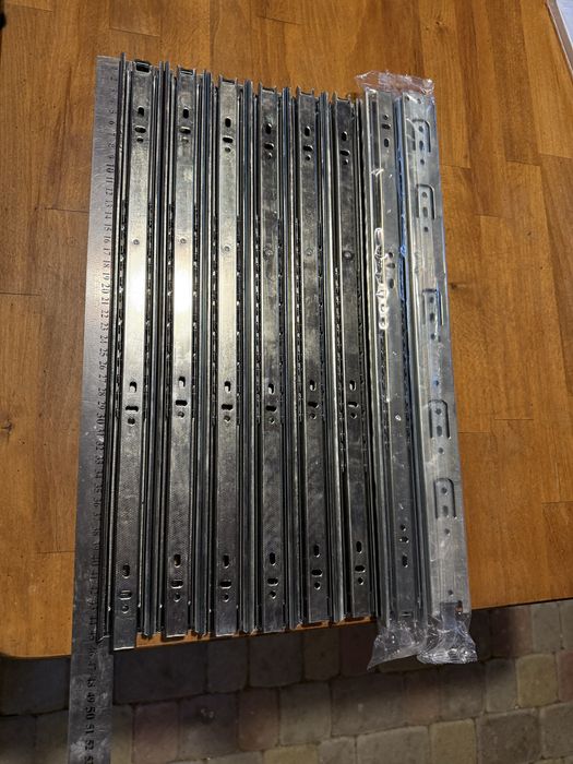 Напрямні на шухляди