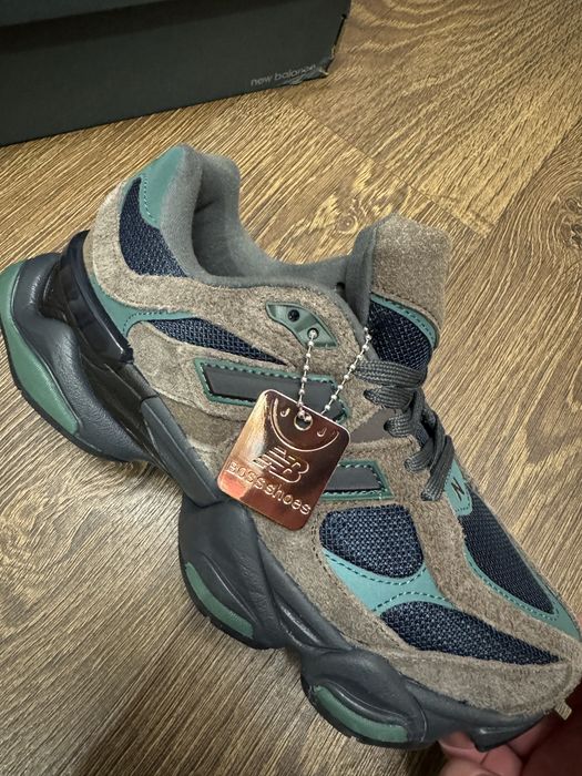 Кросівки New Balance 9060 Beef & Broccoli розмір 39