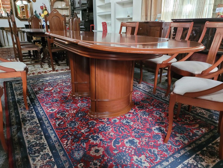 Mesa de sala extensível - Só a mesa as cadeiras são à parte