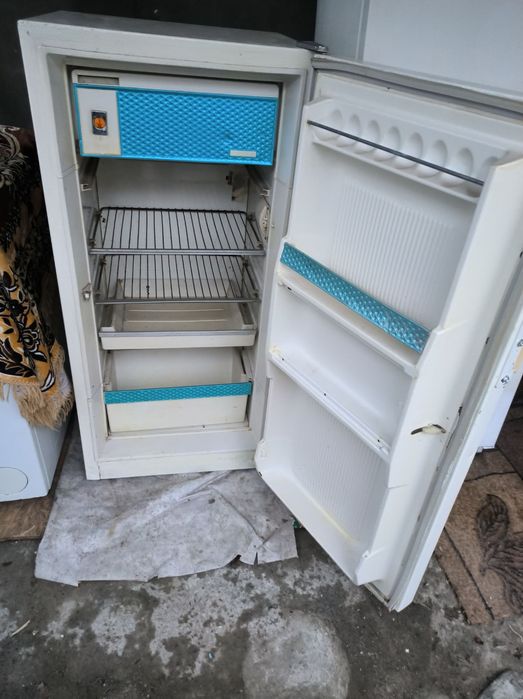 Продам холодильник в робочому стані.