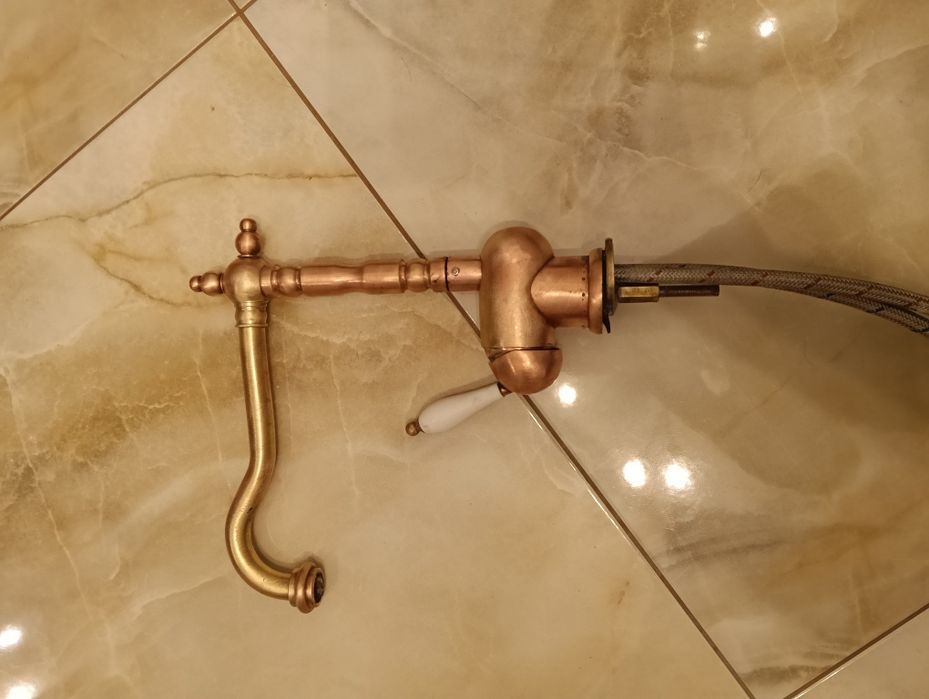 Kran retro miedziany