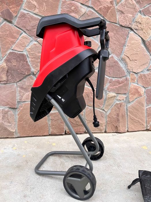Садовий подрібнювач Einhell GC-KS 2540 ножовий бу із Німеччини