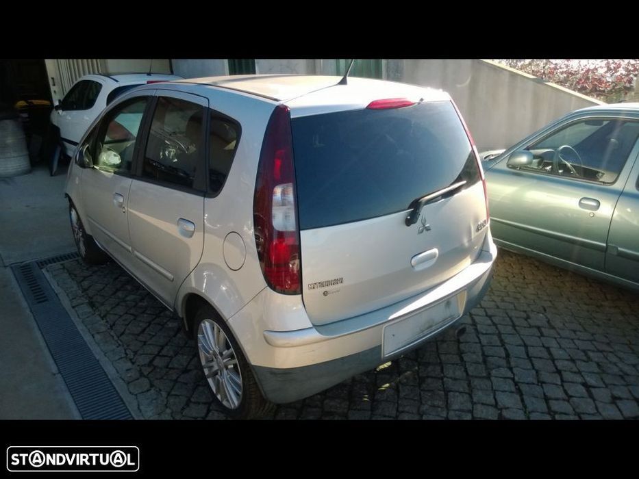 Mitsubishi Colt 2008 para peças