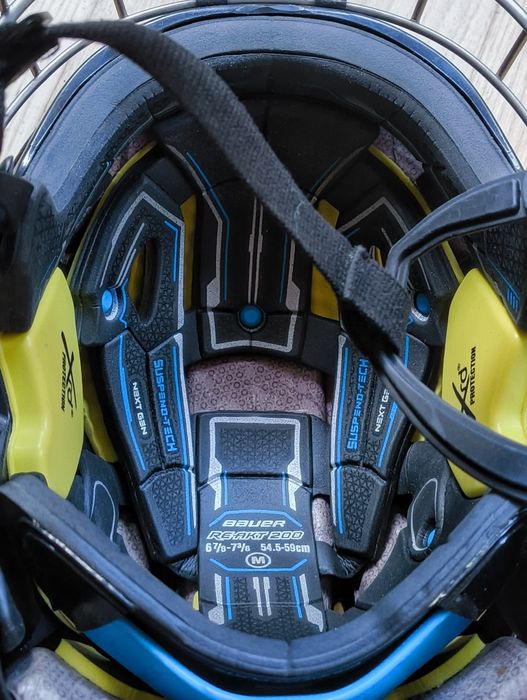 Bauer Re-Act 200 czarny senior M 54-59 cm kask hokejowe pro