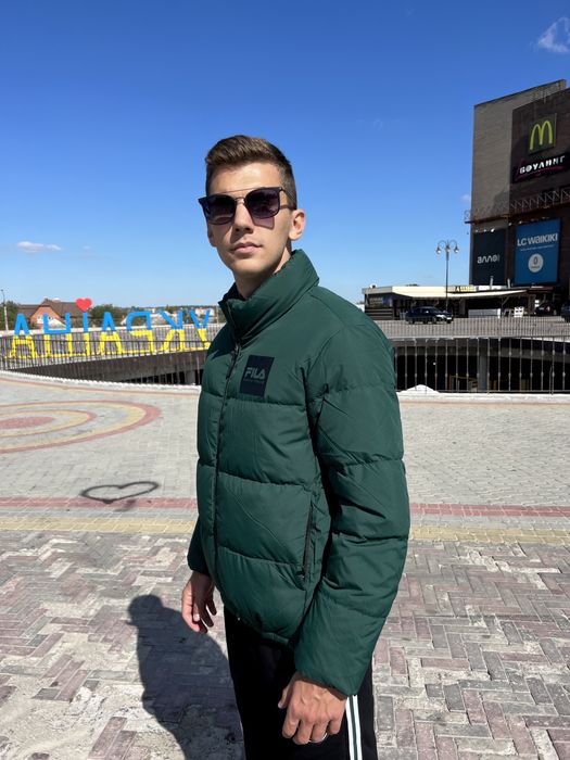 Чоловічий пуховик FILA зеленого кольору