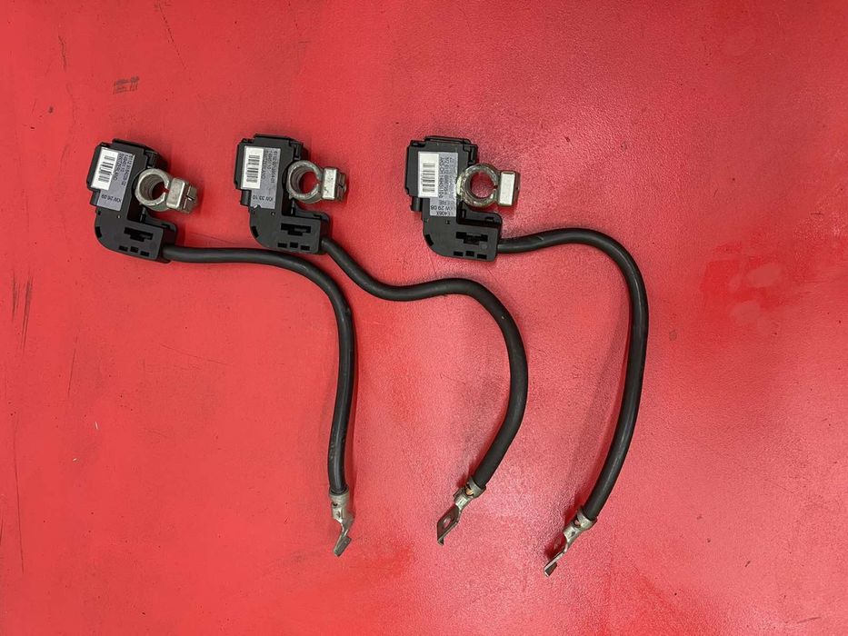 Плюсовая клемма BMW X5 E53 E70 F15 плюсова клема БМВ X5 E53 E70 Ф25