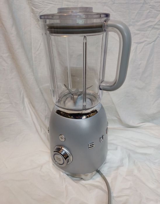 Blender kielichowy Smeg
