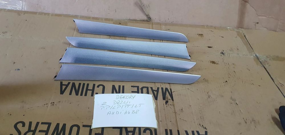 Listwa dekor drzwi dekory prawy lewy przód tył Audi A4 B8