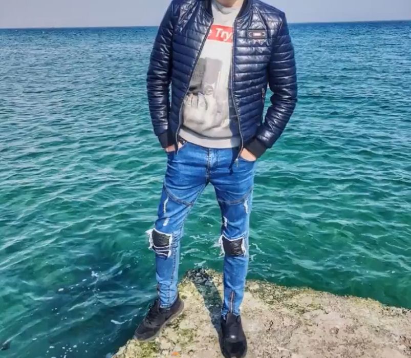 Завужені джинси
