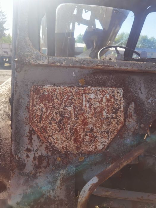 Трактор ЮМЗ-6Л погрузчик грейферний