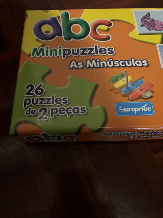 Puzzle ABC educativo