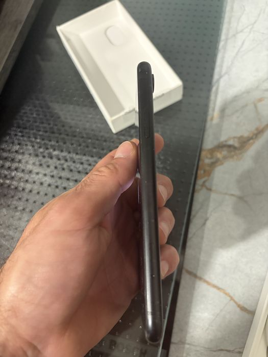 Iphone XR 64Gb.