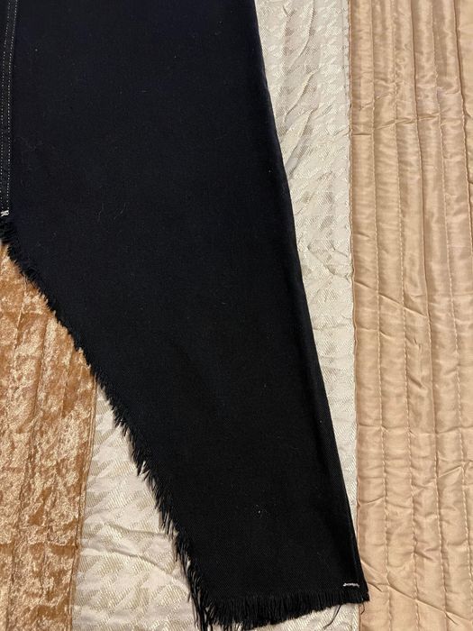 Mini saia de ganga sarjada, efeito calça de um lado