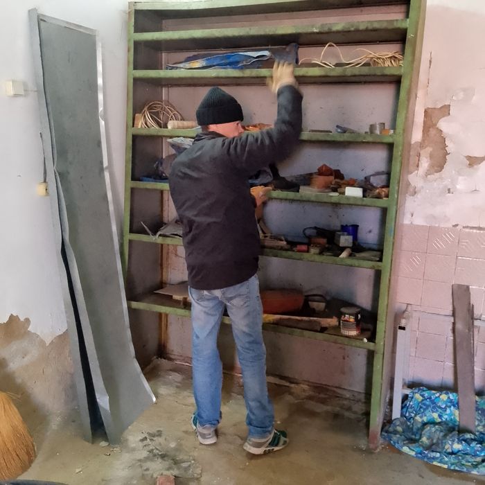 Продам стеллаж слесарный