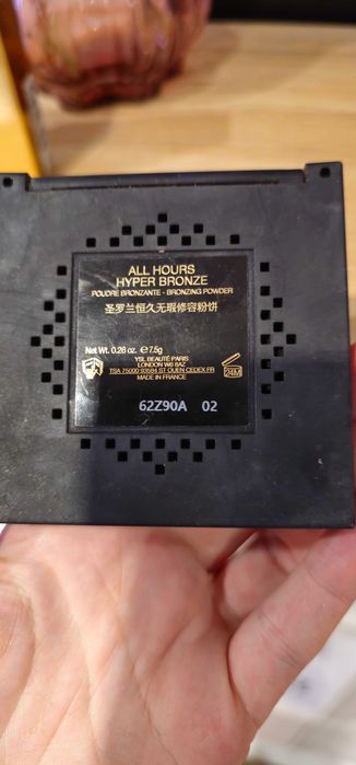 Bronzer YSL w odcieniu O2