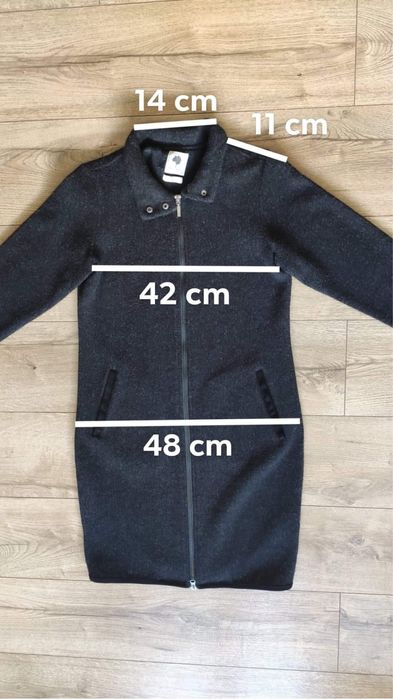 Jesienno-wiosenny płaszcz za kolano - Carry Casual