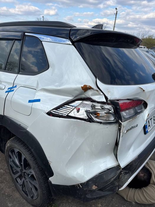 TOYOTA COROLLA CROSS HYBRID 2024 VIN JTNABACB40J033140 фото оголошення 2 з 3