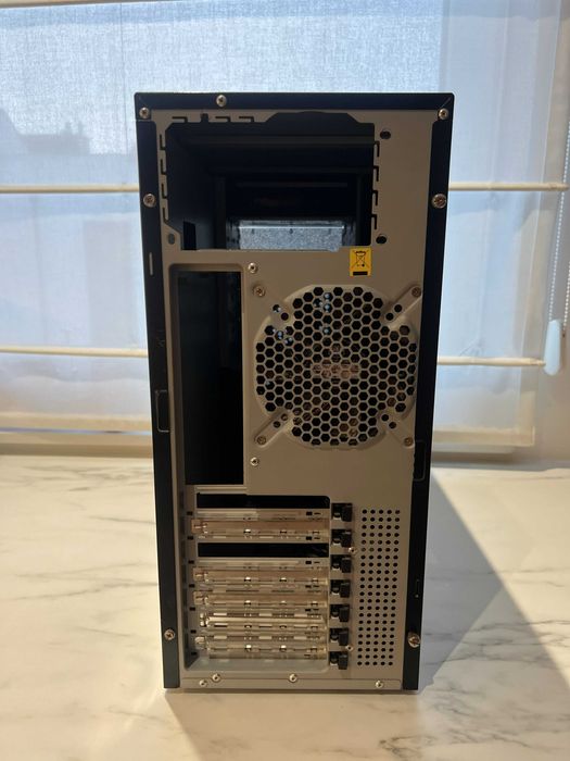 Obudowa Cooler Master - 5 zatok 5.25" + napęd DVD-RW