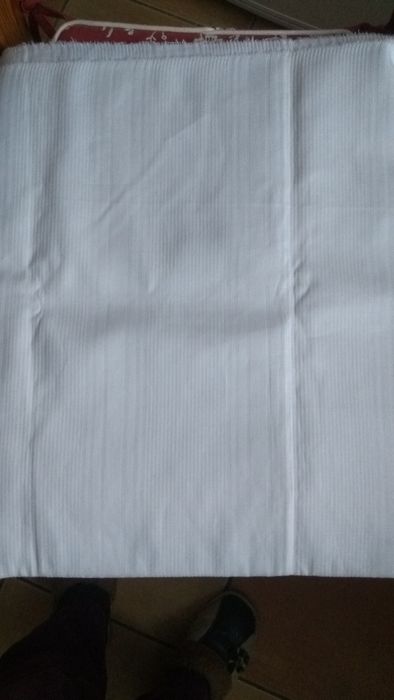 Biała tkanina bawełniana